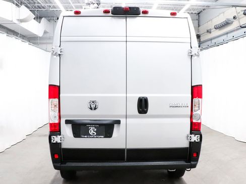 Used 2023 RAM ProMaster 2500 FWD image 5