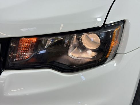 Used 2019 Jeep Grand Cherokee Trailhawk image 11