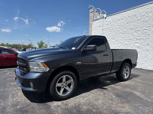 Used 2016 RAM 1500 Express AWD/4WD image 3