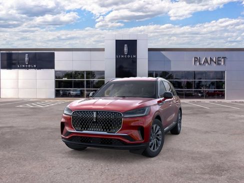 New 2026 Lincoln Aviator 2WD image 2