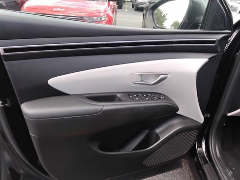 Used 2023 Hyundai Tucson SE AWD/4WD image 9