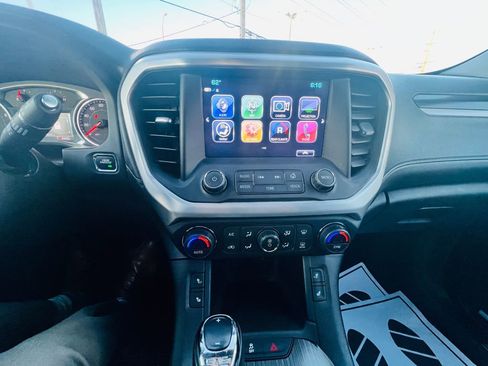 Used 2018 GMC Acadia SLT image 23