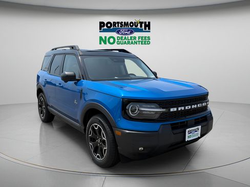 Used 2025 Ford Bronco Sport Outer Banks w/ Outer Banks Tech Package+ AWD/4WD image 1