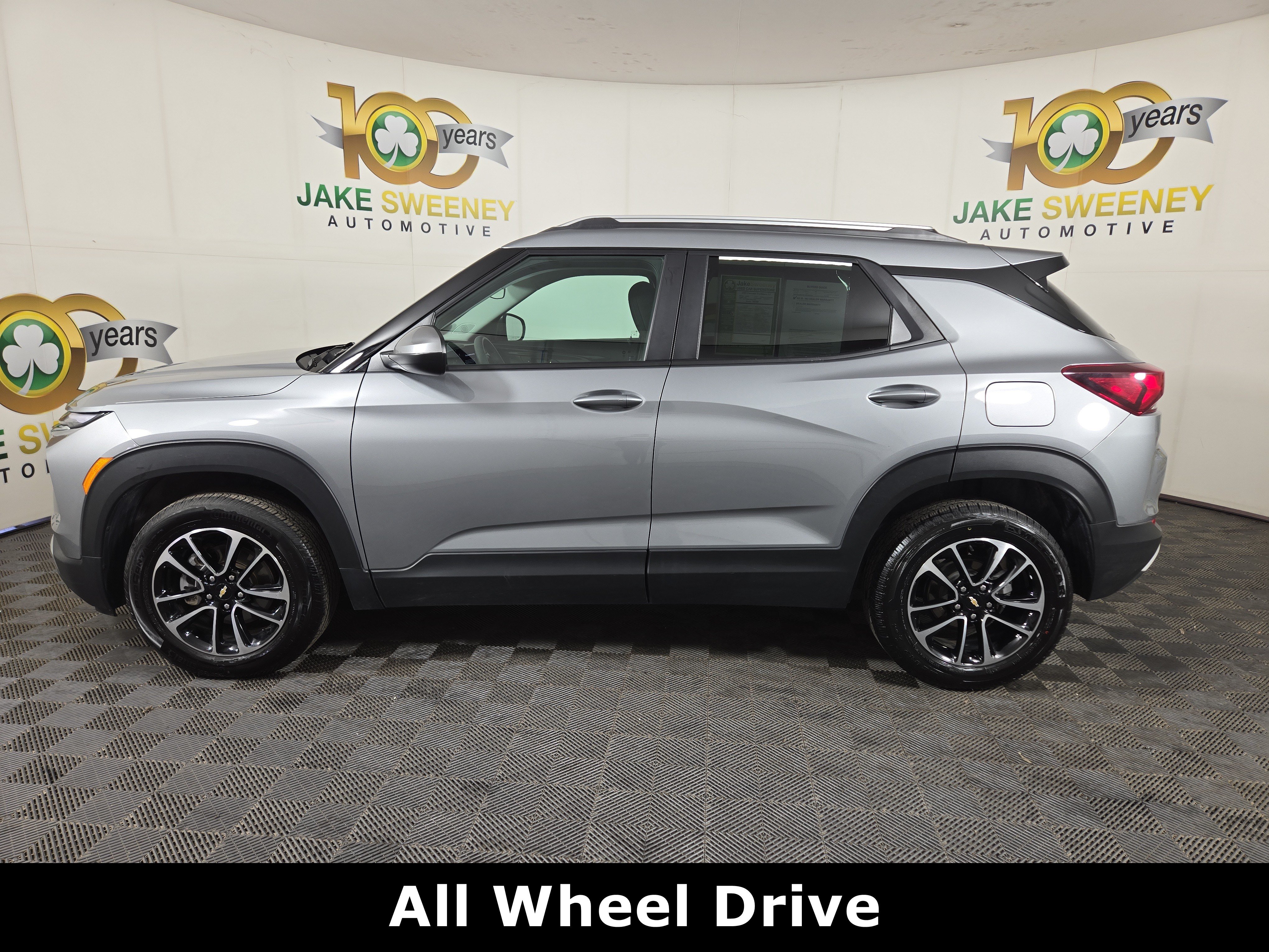 Used 2025 Chevrolet TrailBlazer LT AWD/4WD image 4