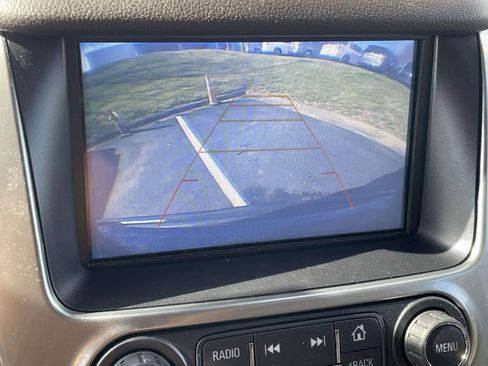 Used 2019 Chevrolet Tahoe LT w/ LT Signature Package image 21