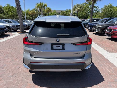 Used 2025 BMW X1 xDrive28i image 9
