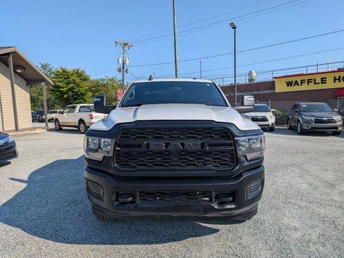 Used 2024 RAM 2500 Tradesman w/ Protection Group AWD/4WD image 2
