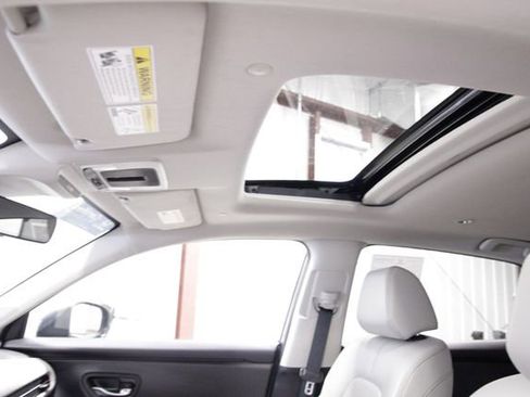 Certified 2023 Honda HR-V EX-L image 34