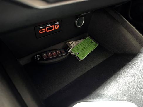 Used 2025 Nissan Altima 2.5 SV FWD image 25
