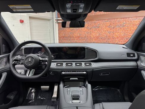 New 2026 Mercedes-Benz GLS 450 4MATIC image 12