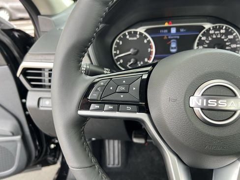 New 2025 Nissan Altima 2.5 SL image 16