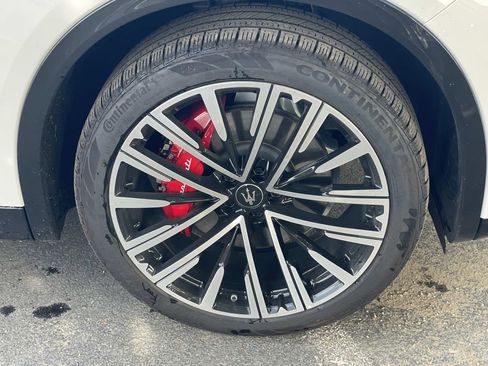 New 2025 Maserati Grecale Modena image 30