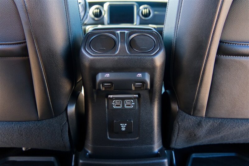 Used 2019 Jeep Wrangler Unlimited Sahara AWD/4WD image 23
