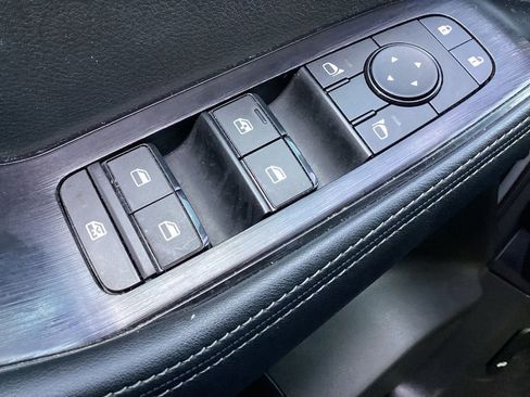 Used 2024 Nissan Rogue SV AWD/4WD image 25