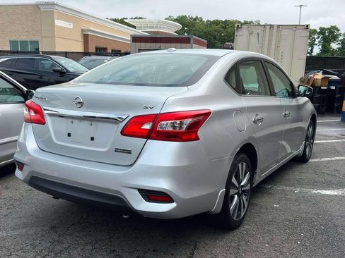Used 2019 Nissan Sentra SV w/ Special Edition Package FWD image 8