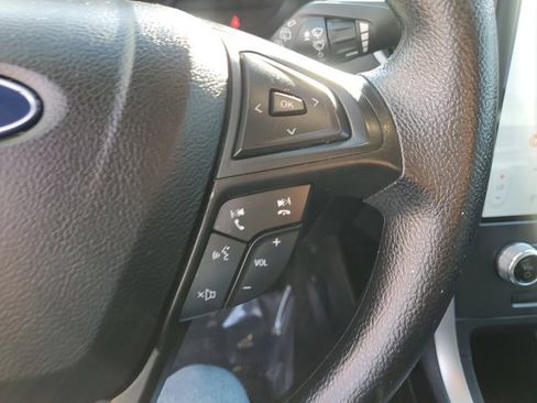 Certified 2022 Ford Edge SE w/ Black Appearance Package image 21