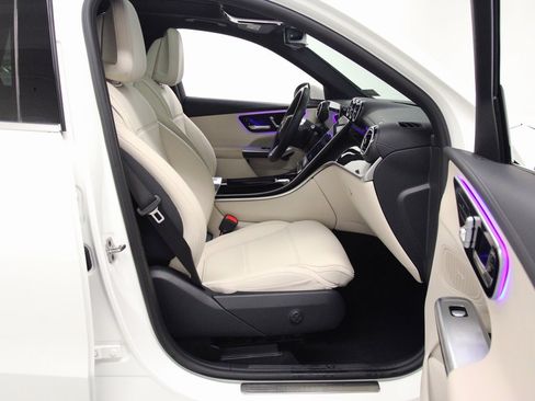 Certified 2025 Mercedes-Benz GLC 300 4MATIC image 21