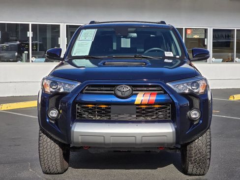 Used 2022 Toyota 4Runner TRD Off-Road Premium w/ Moonroof Package AWD/4WD image 4