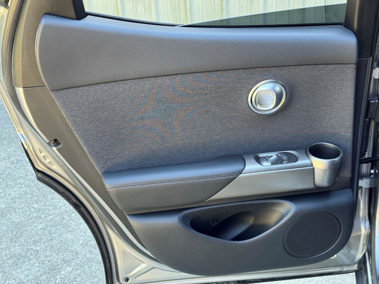 Used 2025 Genesis GV60 RWD image 45