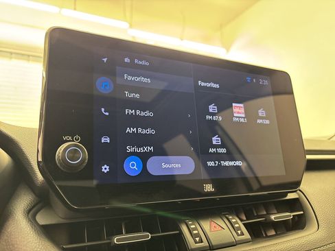 Used 2024 Toyota RAV4 Limited image 26