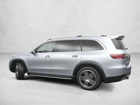 New 2026 Mercedes-Benz GLS 450 4MATIC image 4