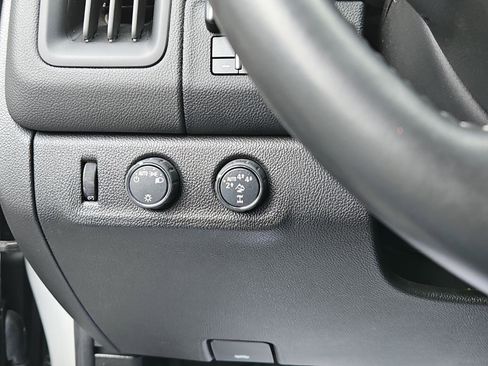 Used 2017 Chevrolet Colorado ZR2 image 29