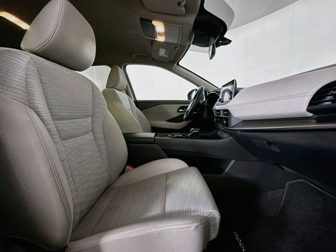 Used 2023 Nissan Rogue SV FWD image 30