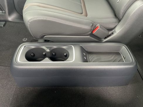 New 2025 Nissan Armada SL w/ Captain's Chari Seat Package image 22