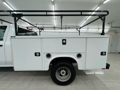 Used 2022 Chevrolet Silverado 3500 W/T w/ WT Convenience Package RWD image 8