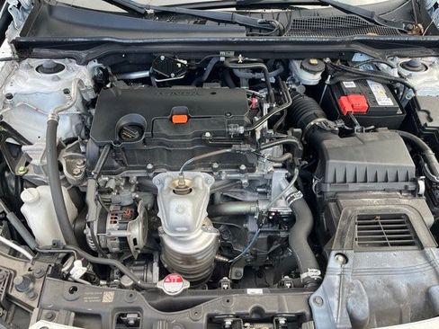 Certified 2024 Honda Civic Sport image 5