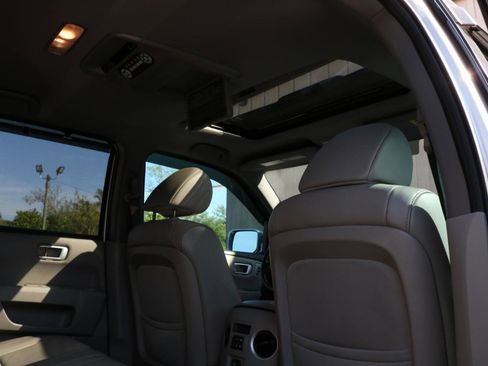 Used 2014 Honda Pilot Touring image 38