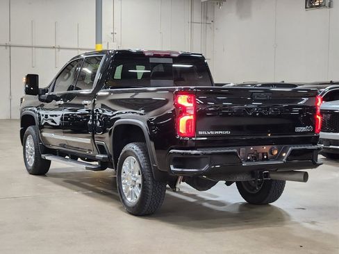 Used 2024 Chevrolet Silverado 2500 High Country w/ Z71 Off-Road Package image 11