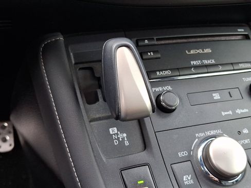 Used 2015 Lexus CT 200h Standard image 15