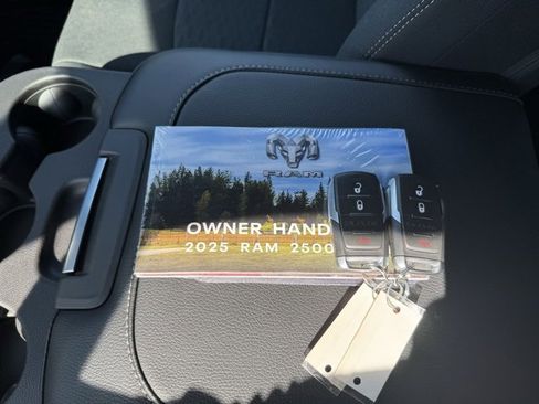 Used 2025 RAM 2500 Big Horn w/ Bed Convenience Group image 26