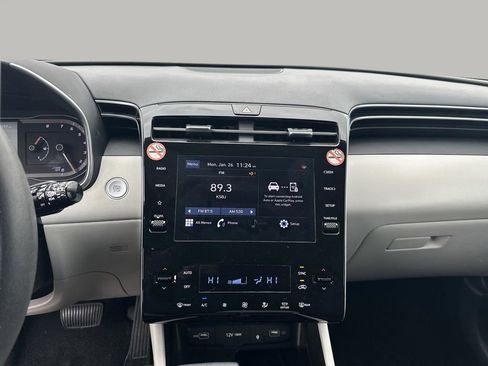 Used 2024 Hyundai Tucson SEL image 14