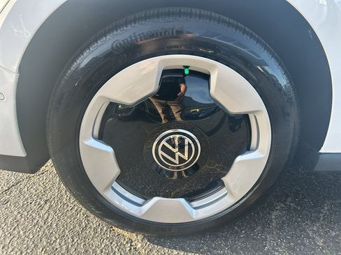 Used 2025 Volkswagen ID. Buzz Pro S image 27
