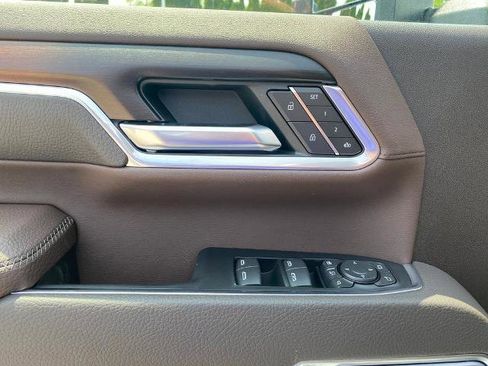 New 2025 GMC Sierra 2500 Denali w/ Denali Reserve Package image 15