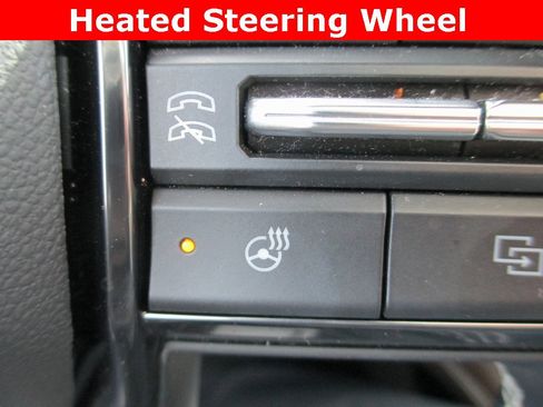 Certified 2025 GMC Yukon XL Denali Ultimate image 32