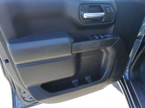 Used 2021 Chevrolet Silverado 1500 Custom image 13