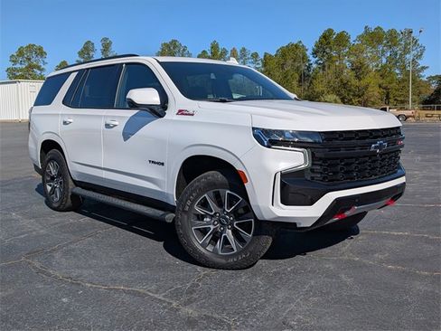 Used 2024 Chevrolet Tahoe Z71 w/ Z71 Off-Road Package image 2