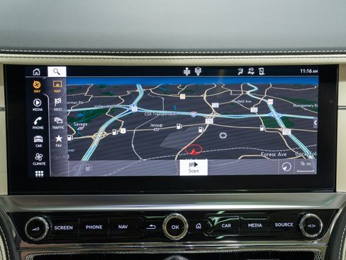 Used 2024 Bentley Flying Spur V8 AWD/4WD image 16