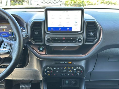 Certified 2021 Ford Bronco Sport Badlands w/ Badlands Package AWD/4WD image 29