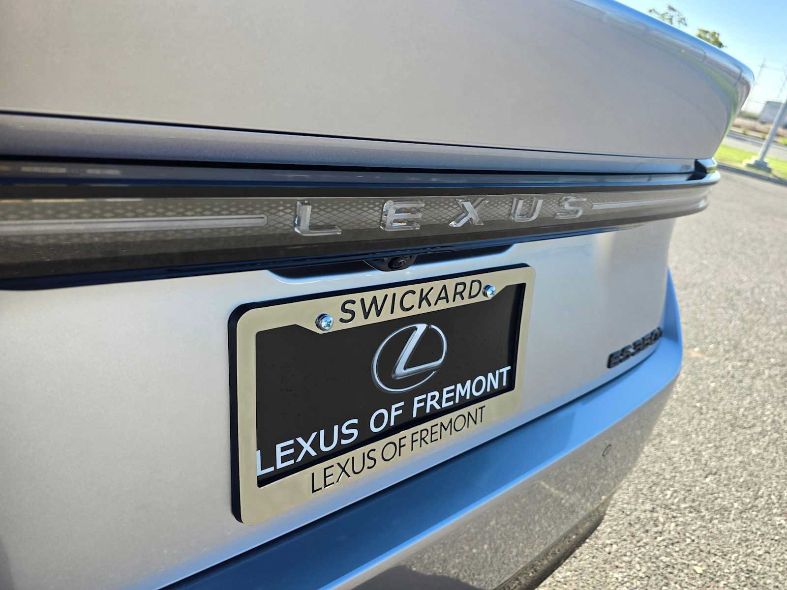 New 2026 Lexus ES 350h FWD image 13