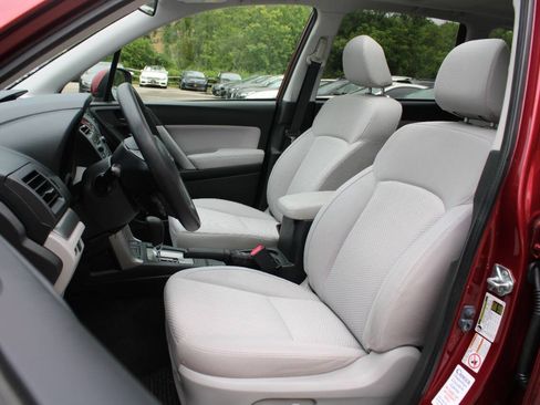 Used 2015 Subaru Forester 2.5i Premium AWD/4WD image 24