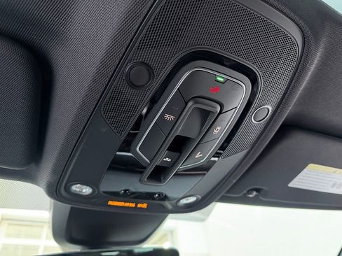 Used 2023 Audi A6 Premium Plus w/ Premium Plus Package image 28