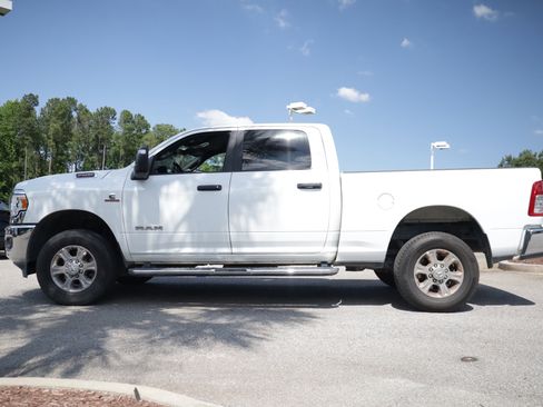 Used 2024 RAM 2500 Big Horn AWD/4WD image 2