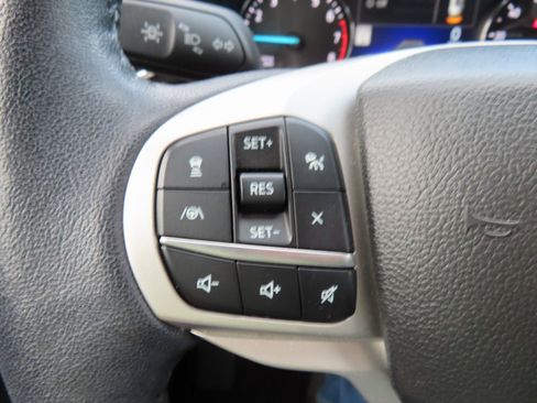 Certified 2023 Ford Explorer XLT w/ Equipment Group 202A image 18