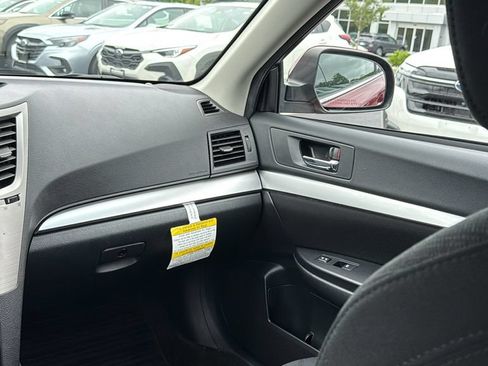 Used 2014 Subaru Legacy 2.5i Premium w/ Moonroof Package AWD/4WD image 24