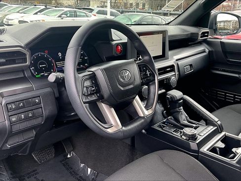 Used 2025 Toyota 4Runner TRD Off-Road image 13