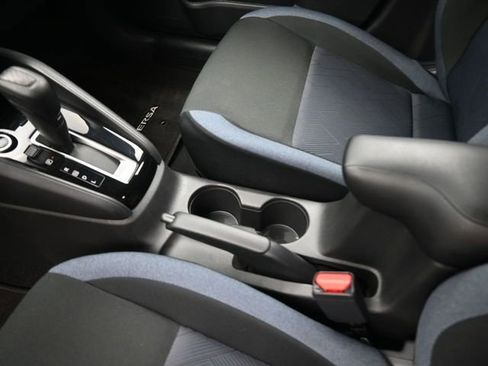 Used 2025 Nissan Versa SV image 32